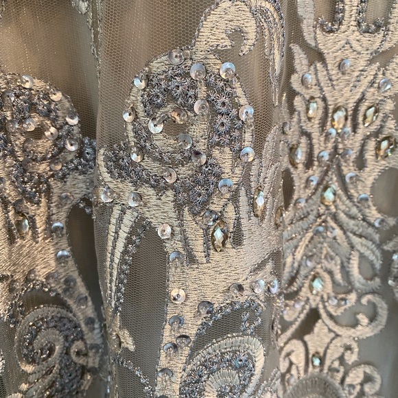 Rina diMontella lace strapless gown, size 8 - Picture 7 of 11